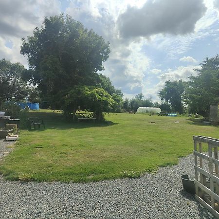 Chanteloup  Wisteria House B&B 외부 사진