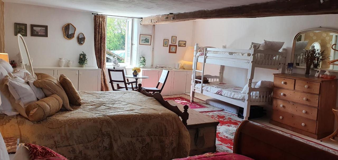 Chanteloup  Wisteria House B&B 외부 사진