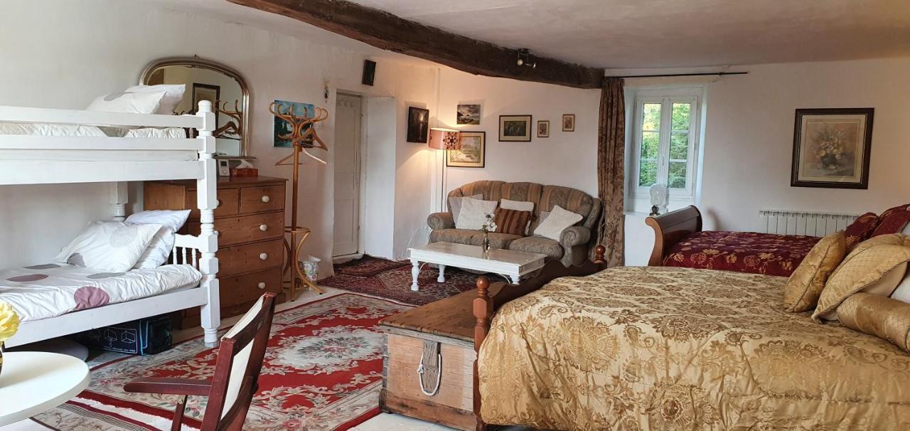 Chanteloup  Wisteria House B&B 외부 사진