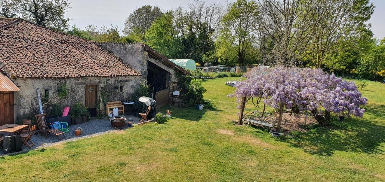 Chanteloup  Wisteria House B&B 외부 사진