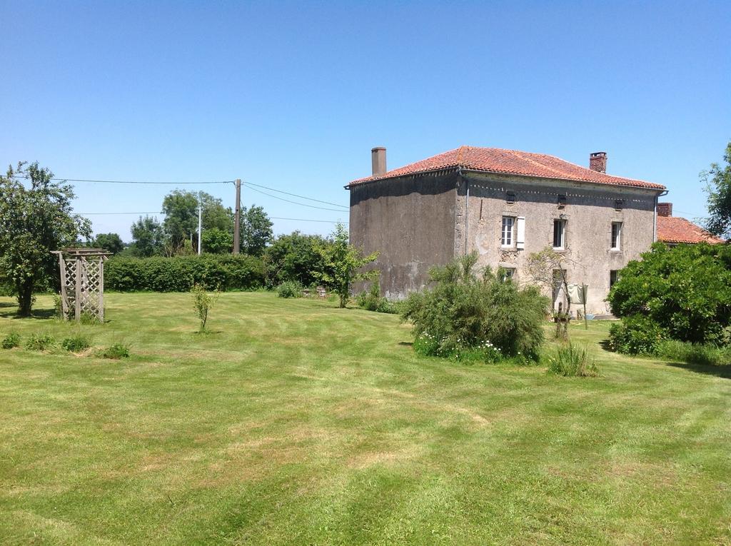 Chanteloup  Wisteria House B&B 외부 사진