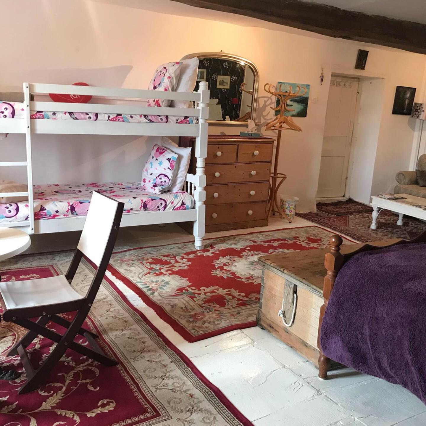 Chanteloup  Wisteria House B&B 외부 사진